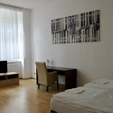 24h Self Check-in By H&h Apartament *