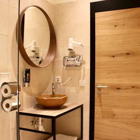 24h Self Check-in By H&h Apartament