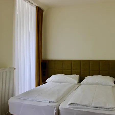 24h Self Check-in By H&h Apartament *