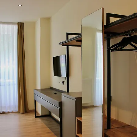 24h Self Check-in By H&h