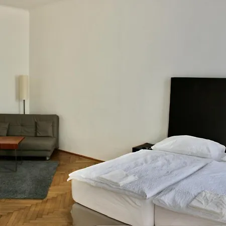 24h Check-in Apartment