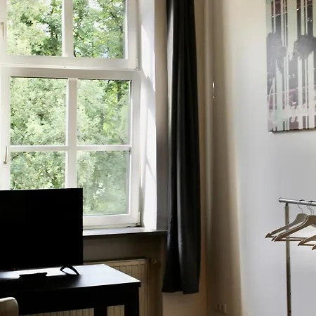 24h Self Check-in By H&h * لينتز