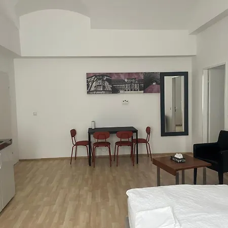 24h Self Check-in By H&h