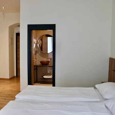 Apartman 24h Self Check-in By H&h *