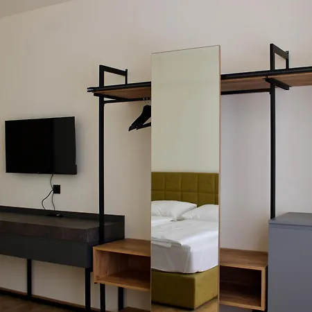 24h Self Check-in By H&h