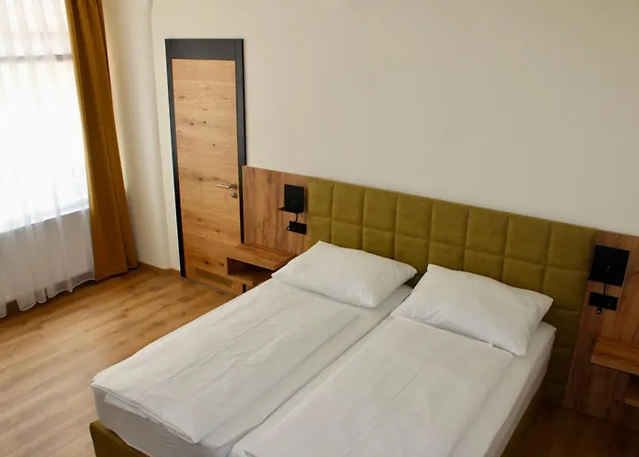 24h Self Check-in By H&h *