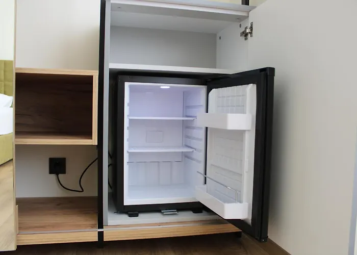 24h Self Check-in By H&h